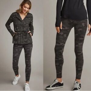 EUC CAbi ATC Camo Leggings, sz M